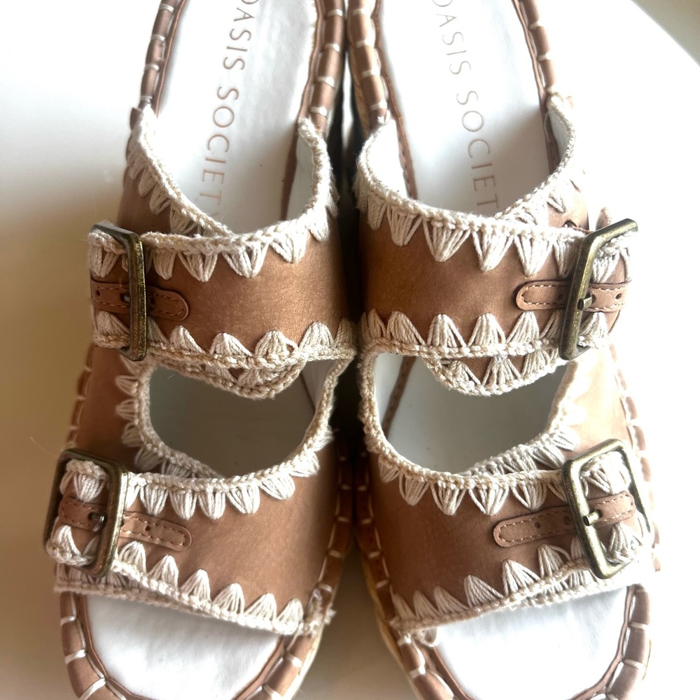 Oasis Society Rae Embroidered Espadrille Wedge Sandals Tan Size 7.5 RT $130